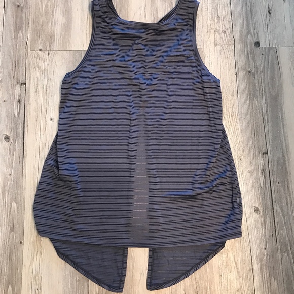 Lululemon Meet Halfway Tank | Gray | S/M | Excellent Condition - Picture 7 of 14